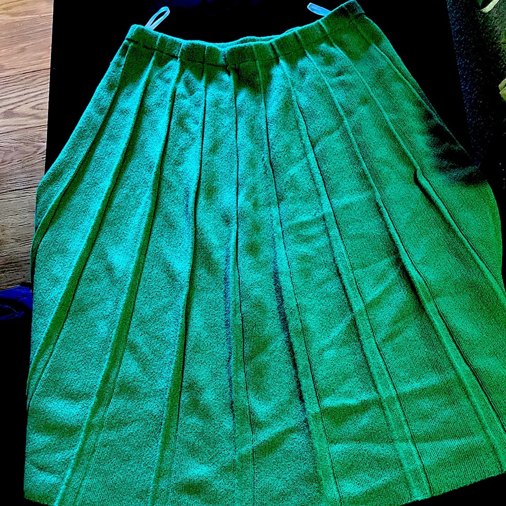 VINTAGE GREEN PLEATED MIDI SKIRT SIZE 8 EXCELLENT VTG CONDITION